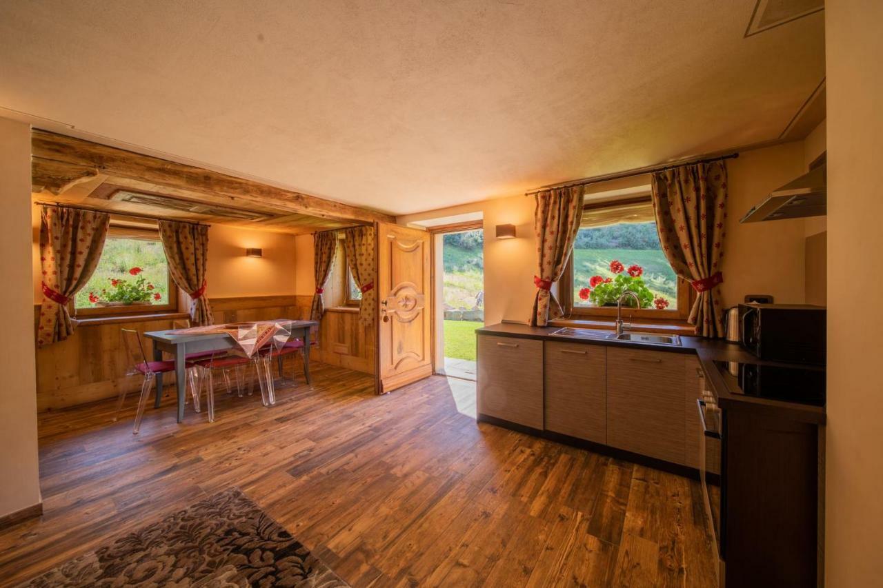 Casa Vacanze Petit Haury Arvier Exterior foto